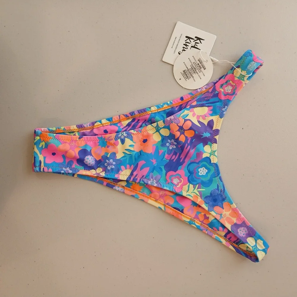 NWT Kulani Kinis Bikini Set Womens S Multicolor Floral Triangle Two Piece Swim
